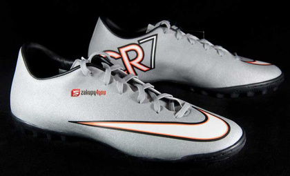 Buty NIKE  Mercurial Victory V CR7 TF 