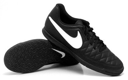 Czarne buty piłkarskie na halę Nike Majestry IC AQ7895-017