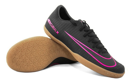 Czarne buty piłkarskie na halę Nike Mercurial Vapor IC 831947-006 JR